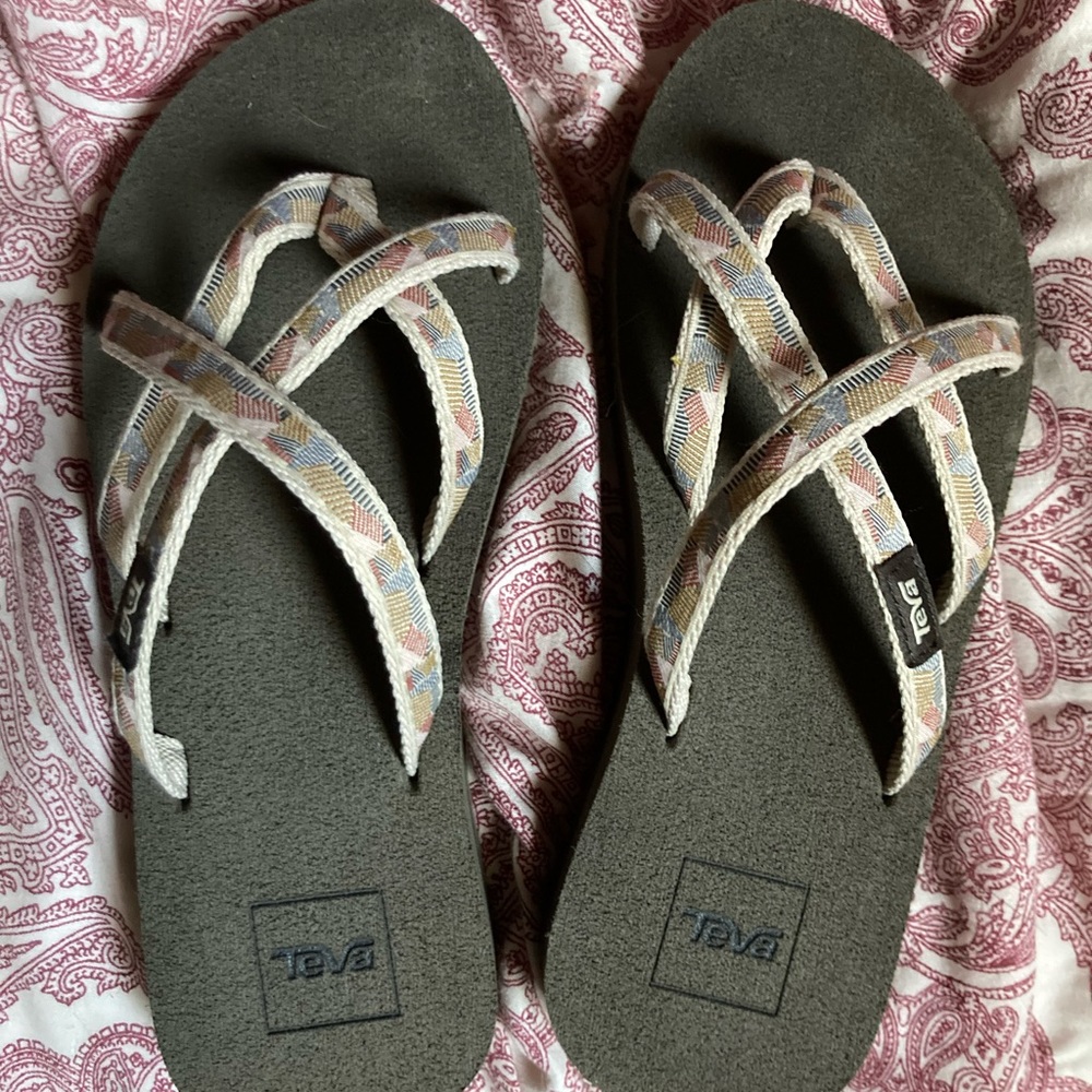 TEVA OLOWAHU FLIP FLOP